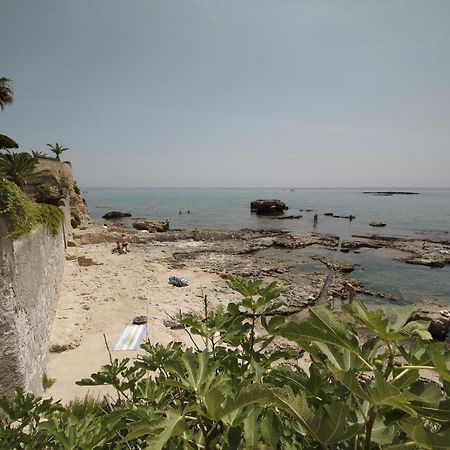 Le Bain Suite - Accanto Al Mare Vicinissima A Ortigia E Al Teatro Сиракузы Экстерьер фото