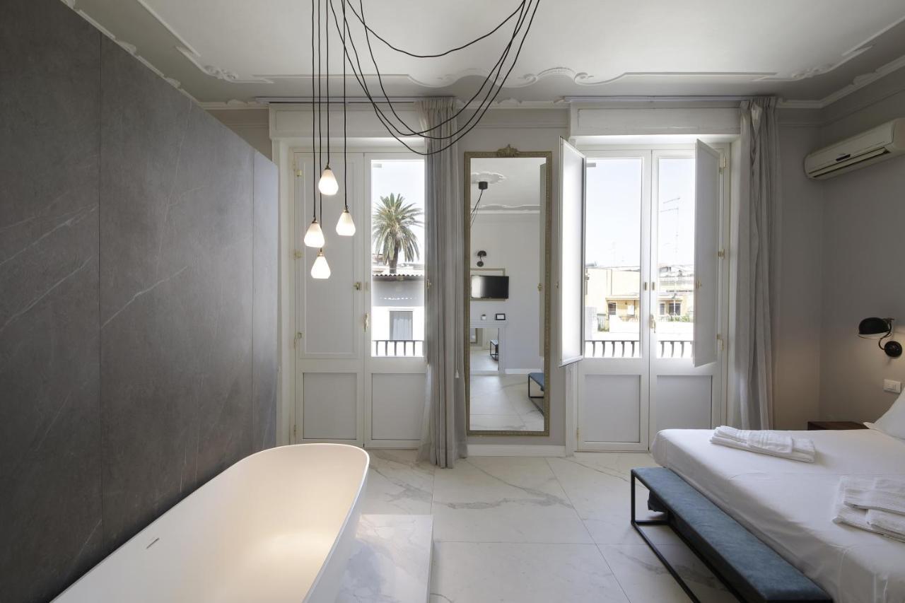 Le Bain Suite - Accanto Al Mare Vicinissima A Ortigia E Al Teatro Сиракузы Экстерьер фото